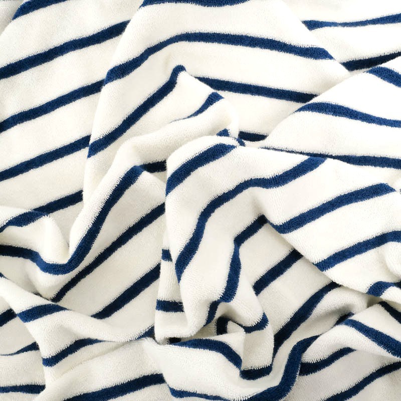 Mini badstof jersey stof met marineblauwe strepen op gebroken witte achtergrond | Wolf Stoffen